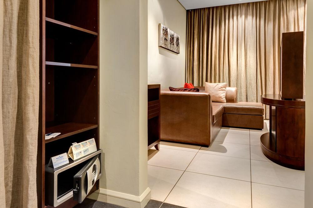 Protea Hotel By Marriott Transit O.R. Tambo Airport Κέμπτον Παρκ Εξωτερικό φωτογραφία