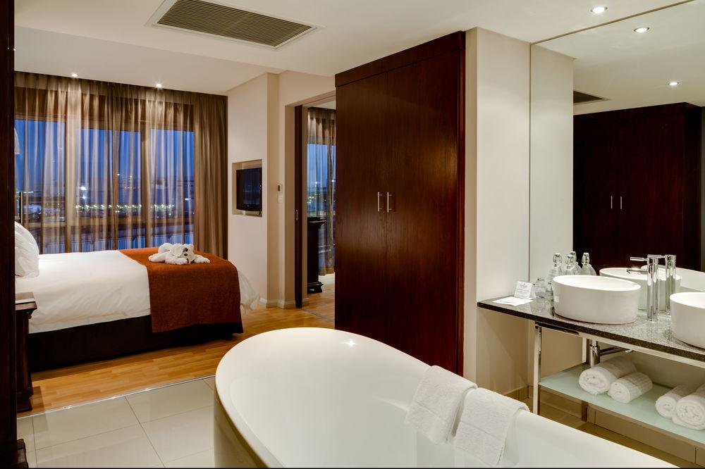 Protea Hotel By Marriott Transit O.R. Tambo Airport Κέμπτον Παρκ Εξωτερικό φωτογραφία