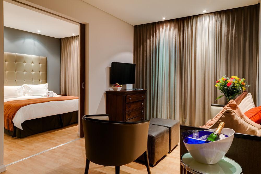 Protea Hotel By Marriott Transit O.R. Tambo Airport Κέμπτον Παρκ Εξωτερικό φωτογραφία