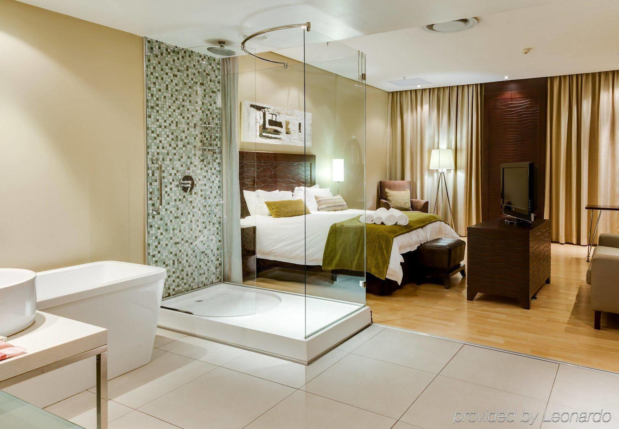 Protea Hotel By Marriott Transit O.R. Tambo Airport Κέμπτον Παρκ Εξωτερικό φωτογραφία