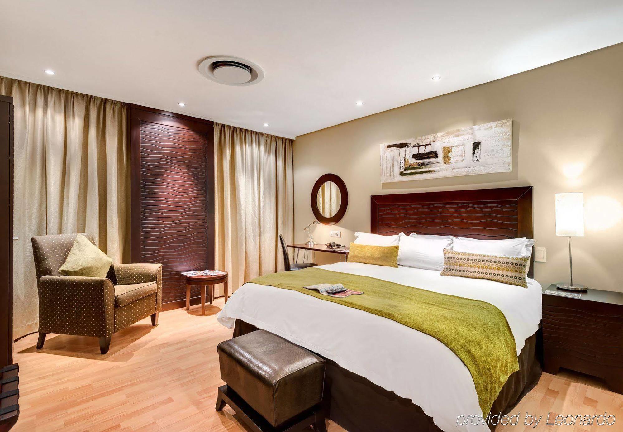 Protea Hotel By Marriott Transit O.R. Tambo Airport Κέμπτον Παρκ Εξωτερικό φωτογραφία