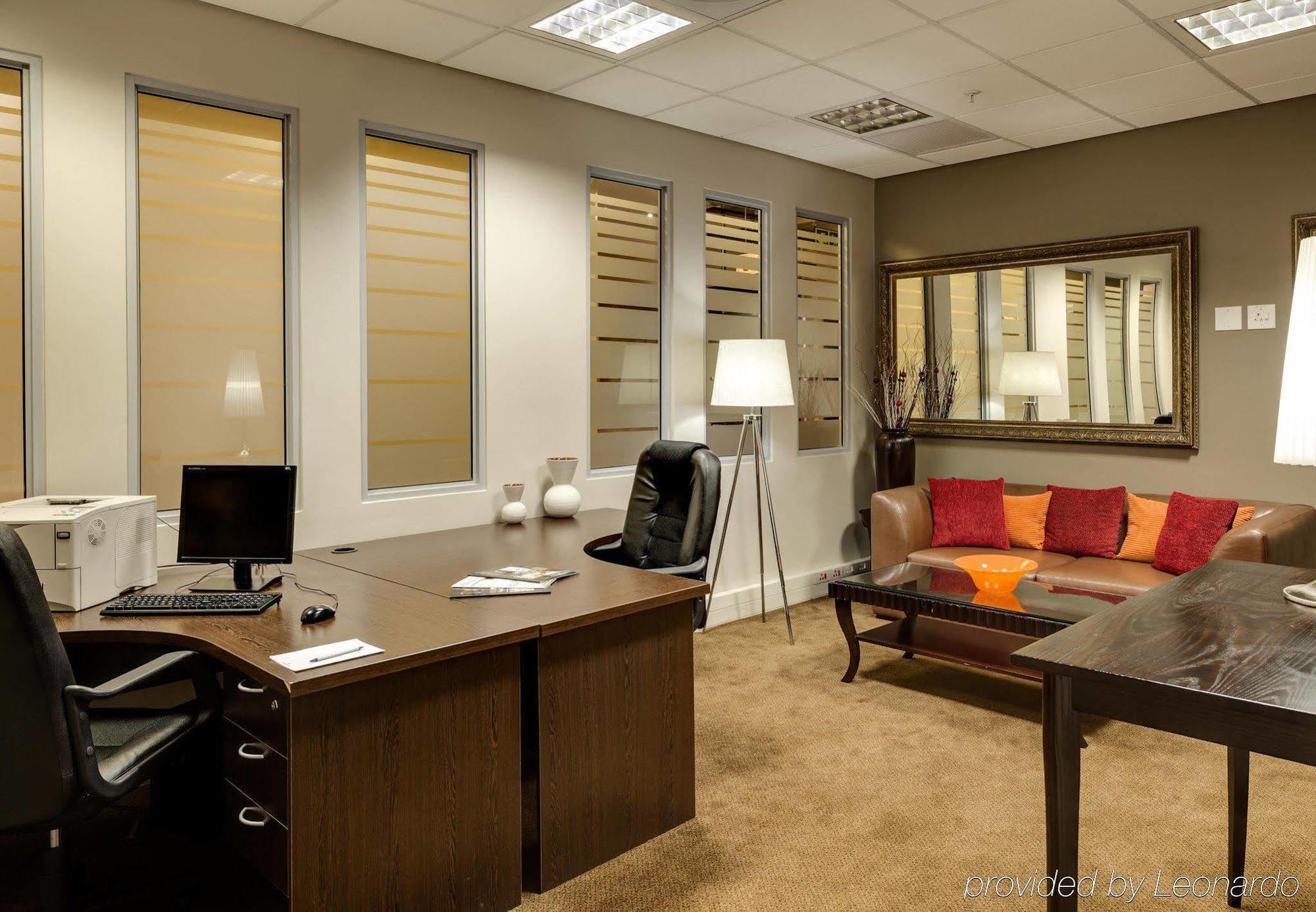 Protea Hotel By Marriott Transit O.R. Tambo Airport Κέμπτον Παρκ Εξωτερικό φωτογραφία