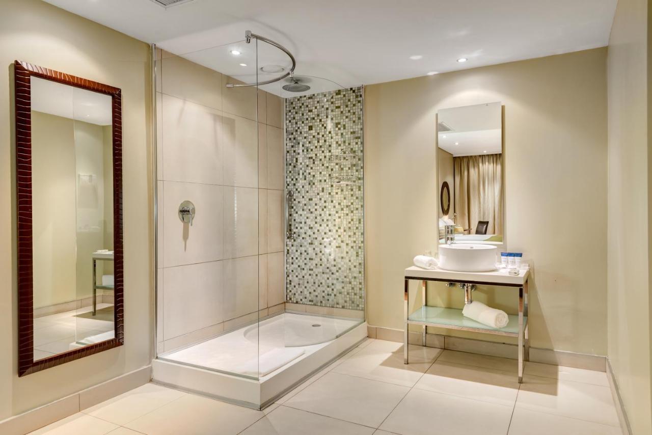 Protea Hotel By Marriott Transit O.R. Tambo Airport Κέμπτον Παρκ Εξωτερικό φωτογραφία